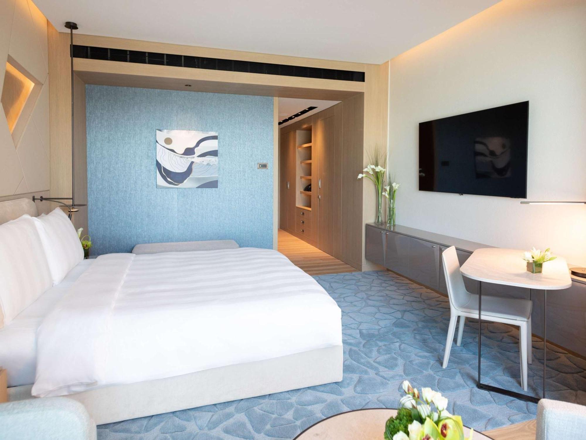 La Cigale Managed By Accor Hotel 5*