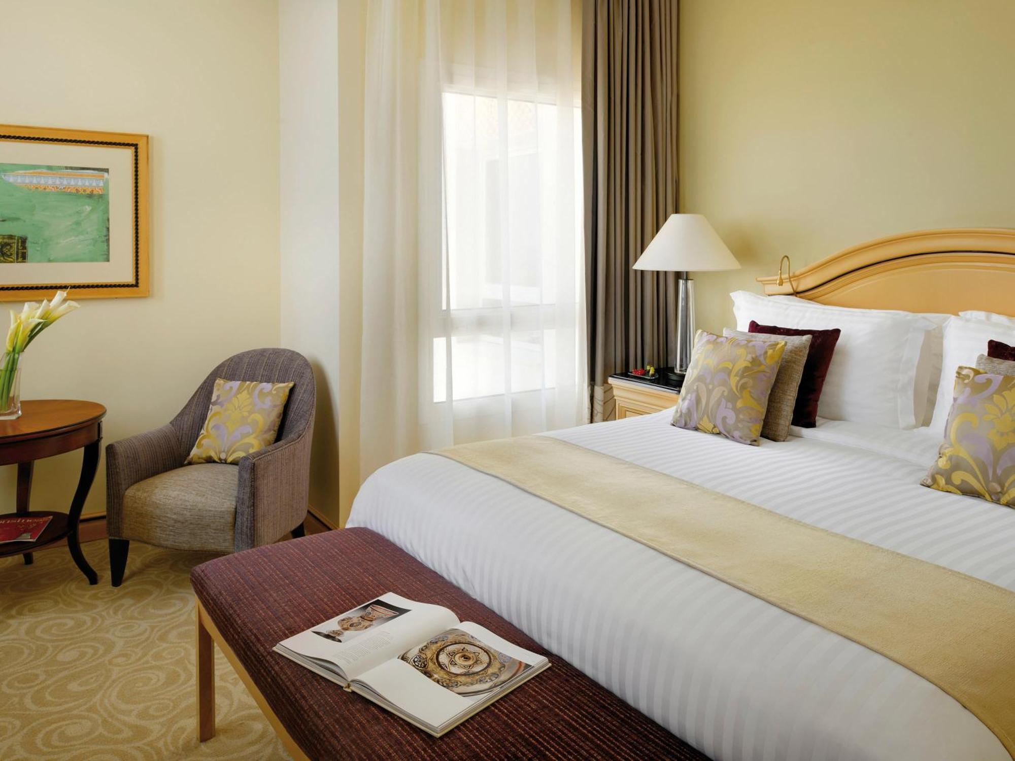 Moevenpick 4* Doha