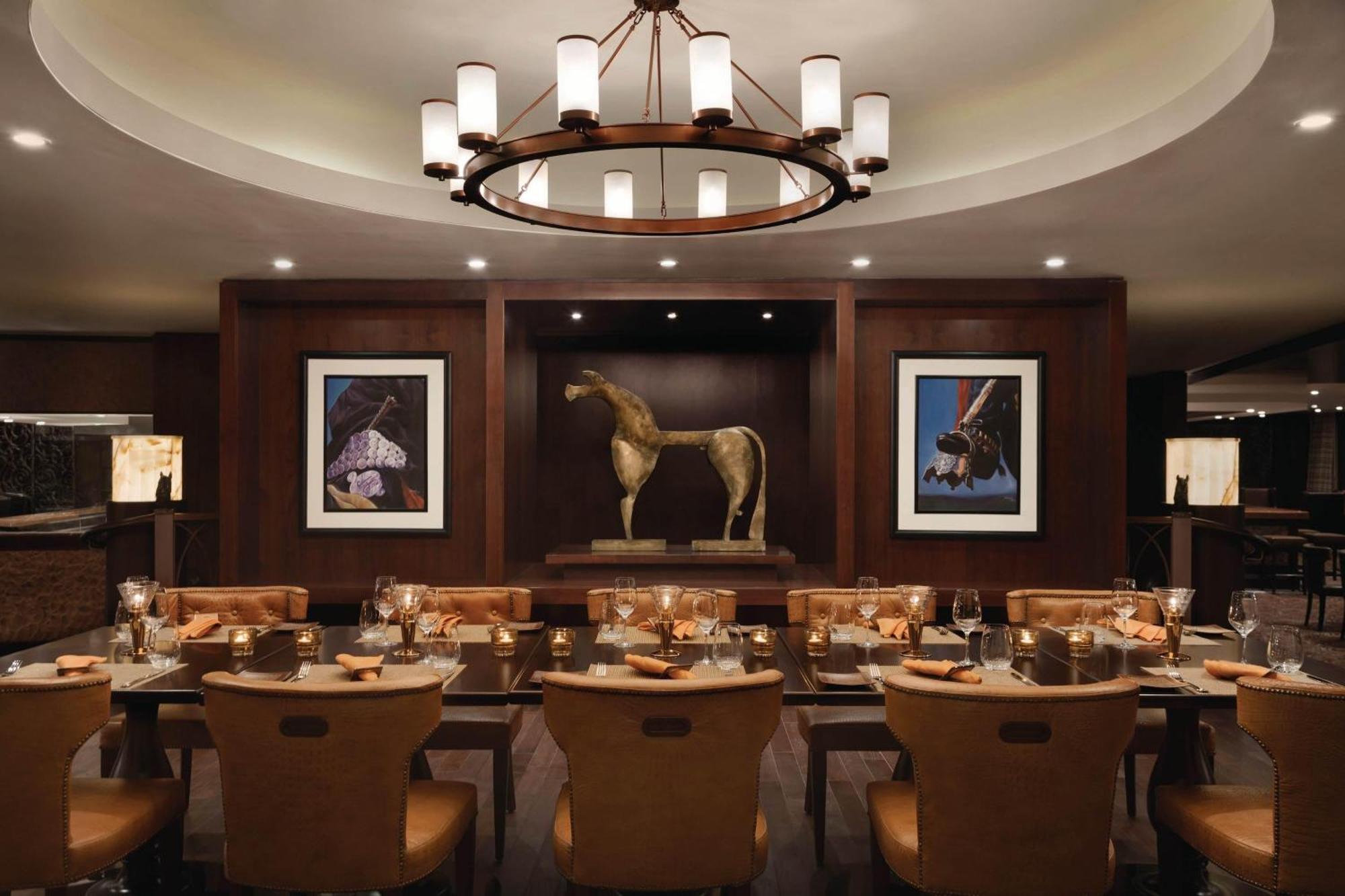 Jw Marriott Marquis Center Hotel 5*
