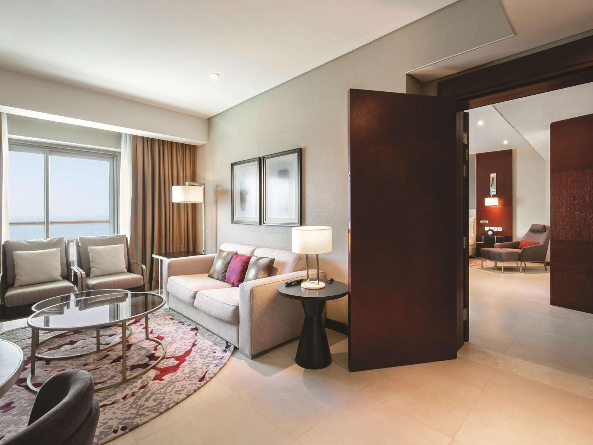 Hilton The Pearl Resort 5*
