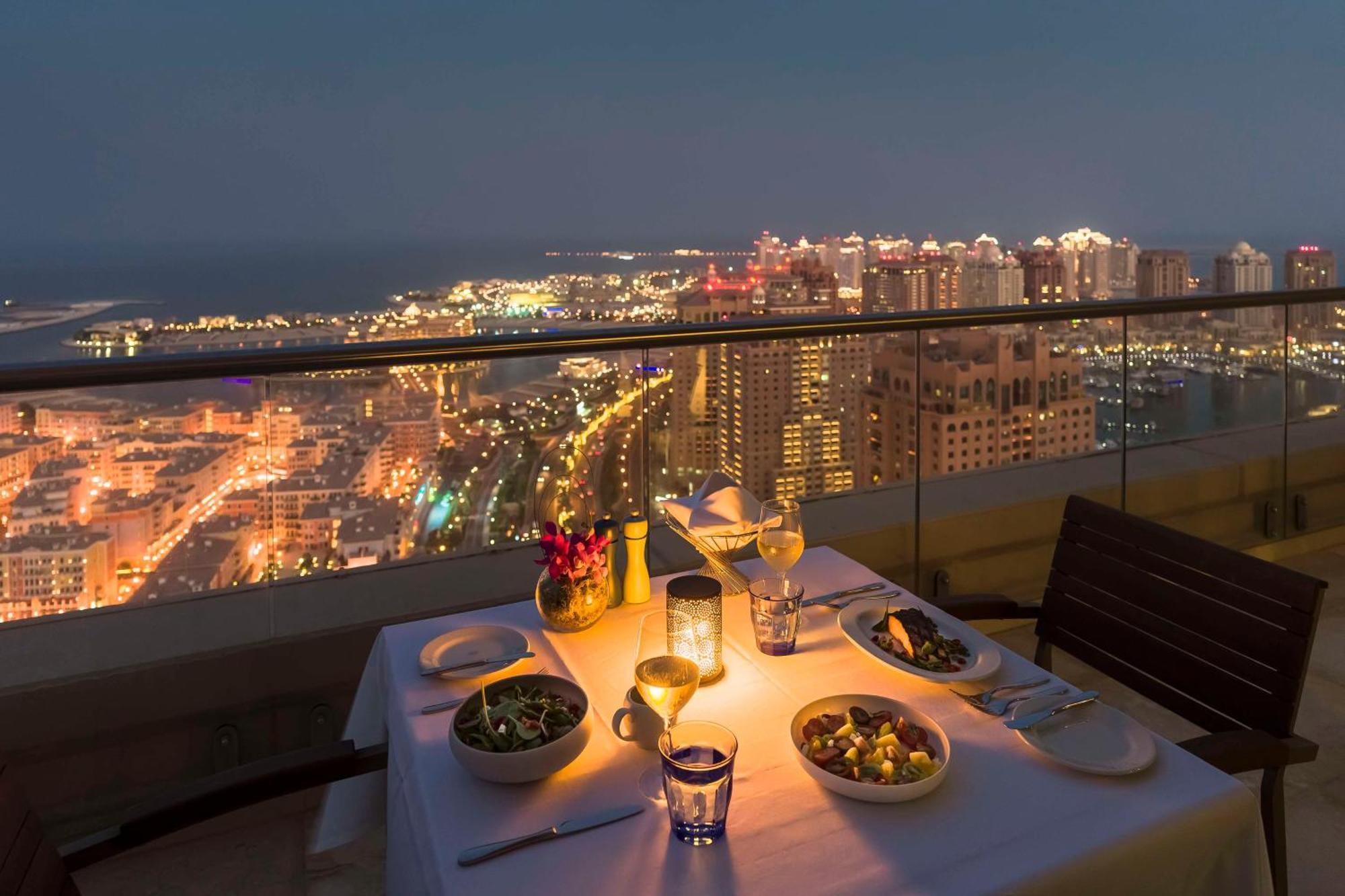 Hilton The Pearl 5*