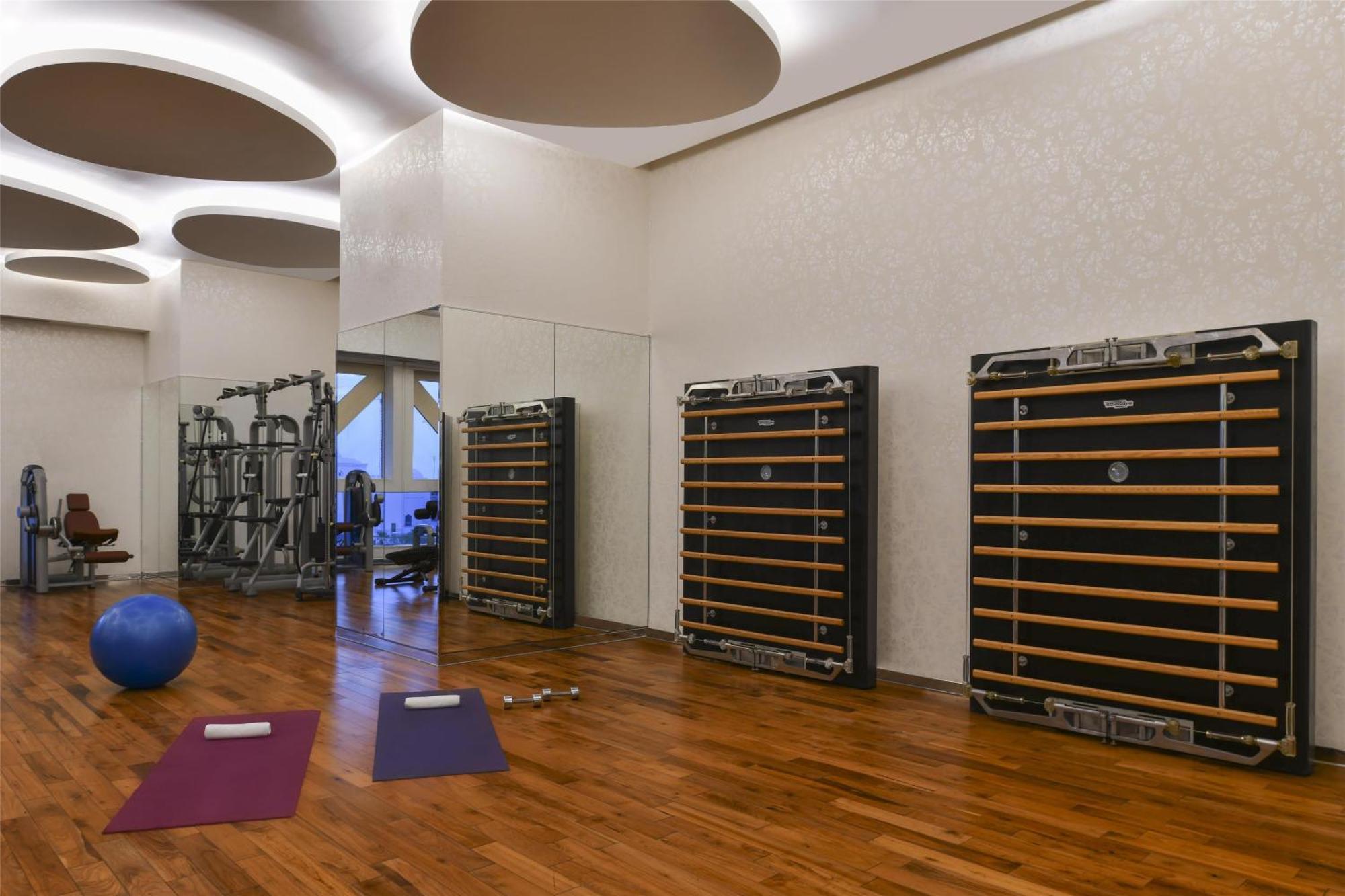Kempinski Residences & Suites,