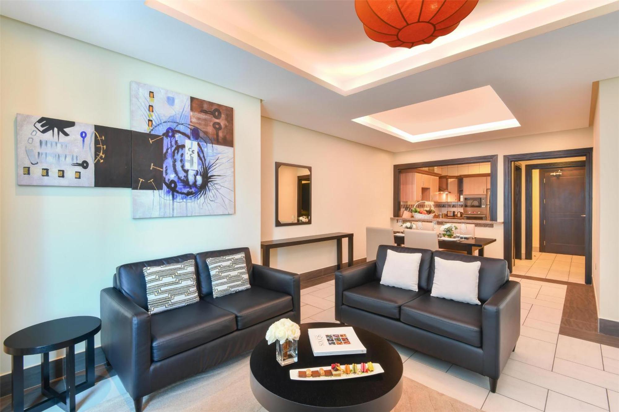 Kempinski Residences & Suites, 5*