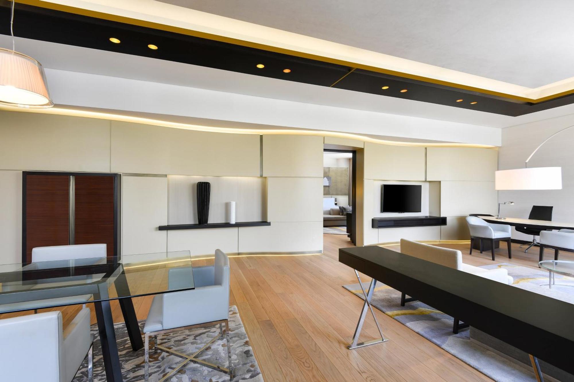 Khách sạn The Westin & 5*