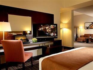 Safir Hotel 4*