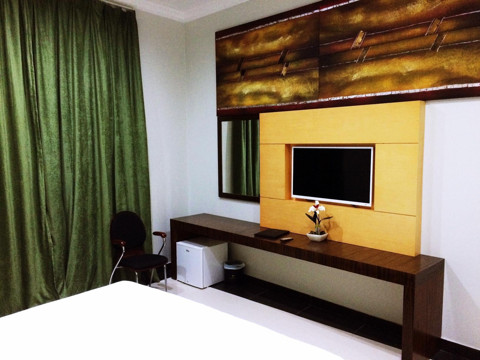 Hotel Dynasty 3*