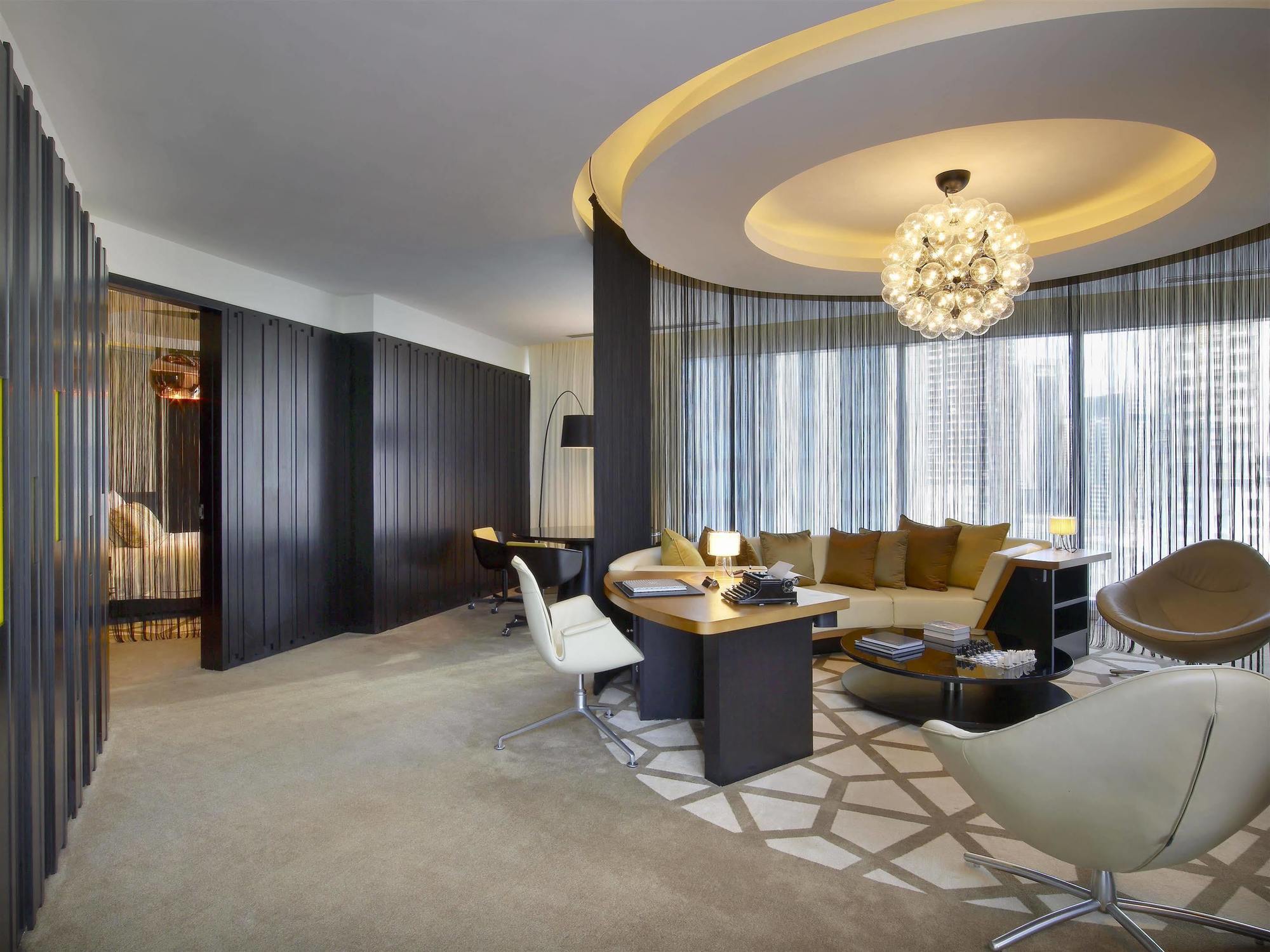 W Residences Aparthotel