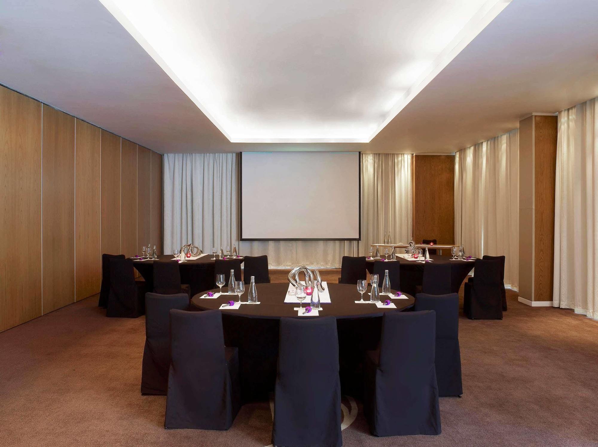 Aparthotel W Residences 5*