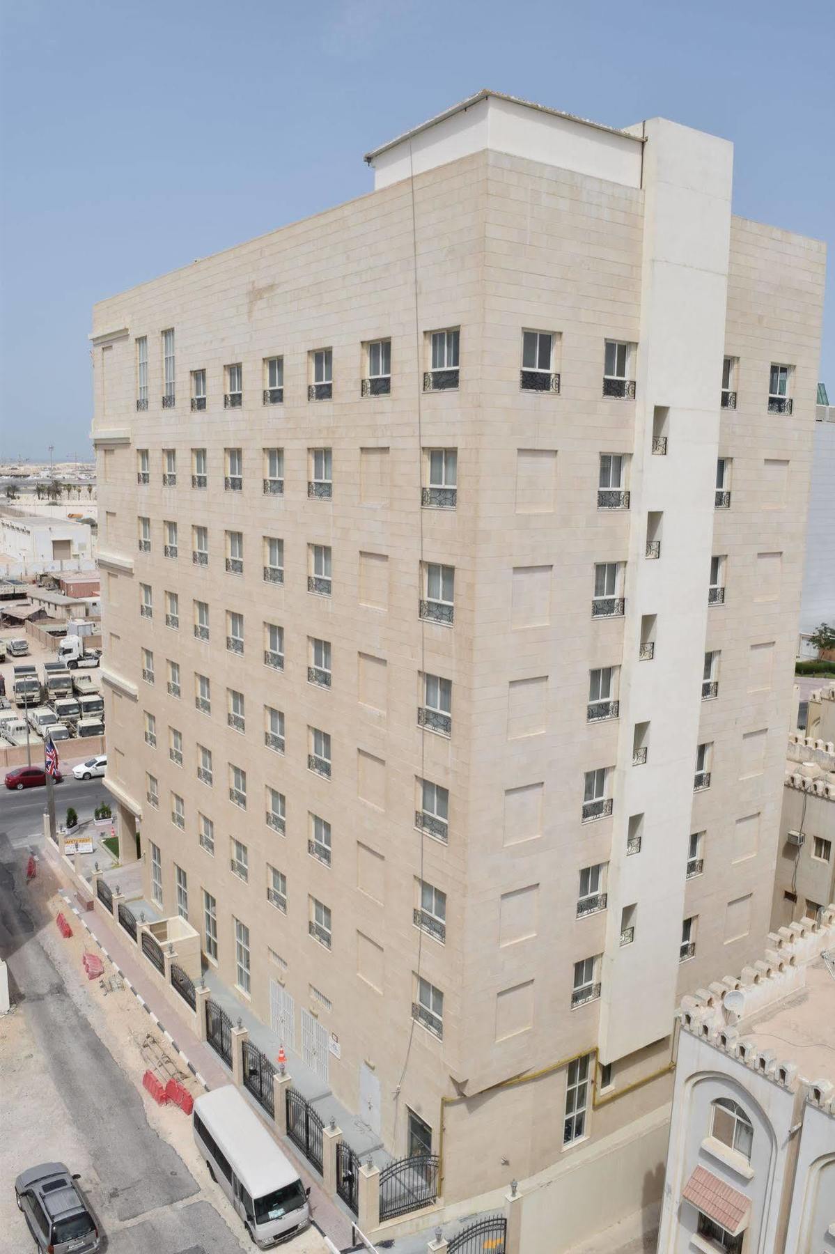 Hotel Premium Strato Doha
