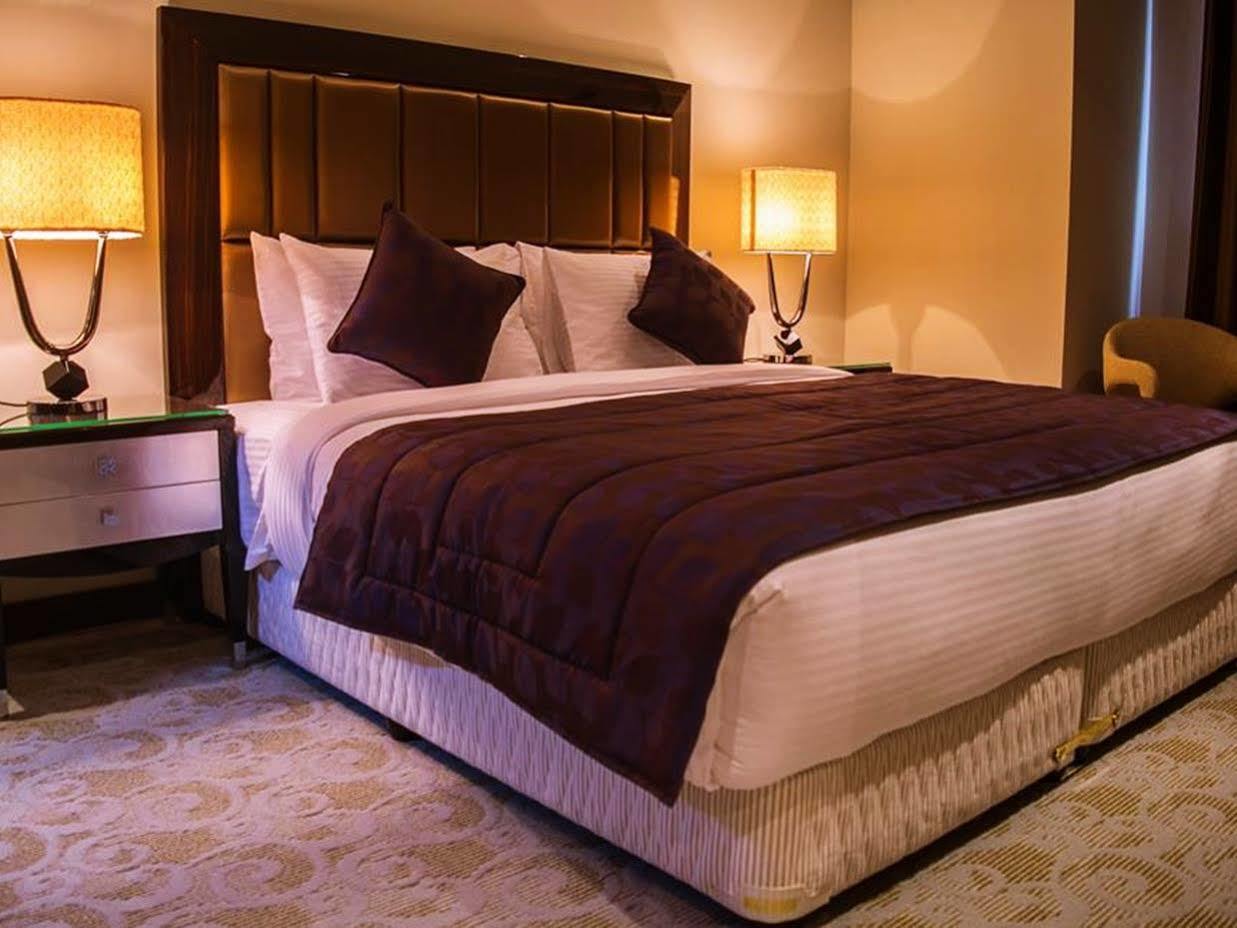 Premium Strato Doha