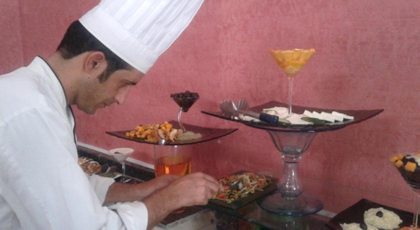 Al Mourouj Hotel 3*