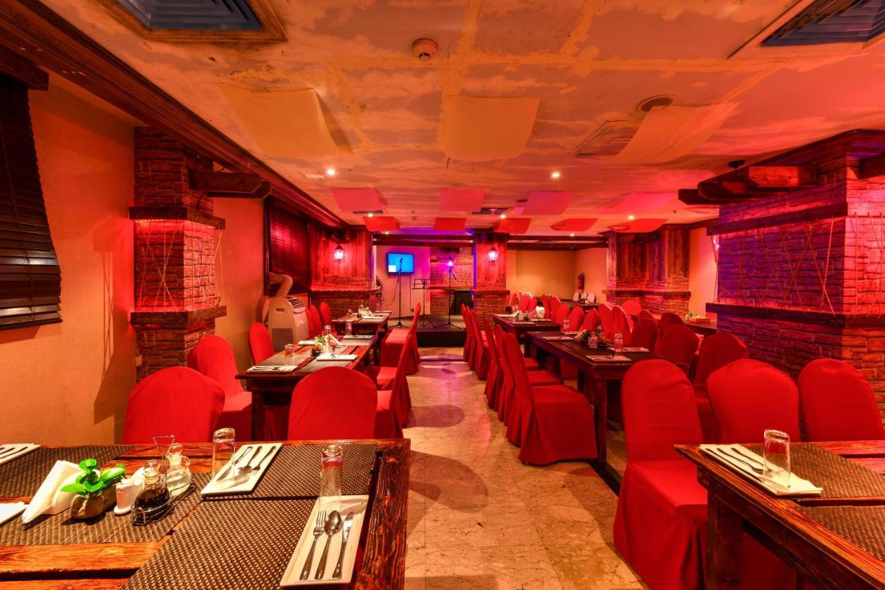 Hotel Cayam 3*