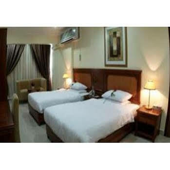 Al Muntazah Plaza Hotel Doha